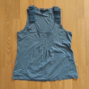 Banana Republic women's blue tank top cotton w chiffon, pleated detail Sz large